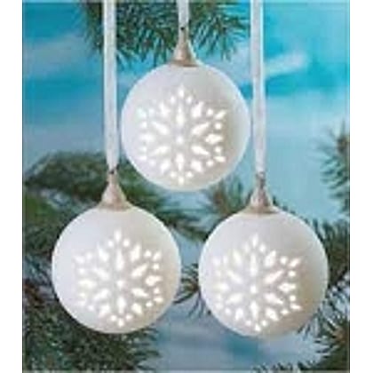 2011 Pierced Ball Ornament Set, Wonder and Light